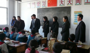探索新公民学校发展的新模式