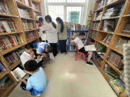 公益好声音 |  Library project a novel experience for migrant children