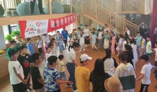 公益好声音 |  特殊孩子和普通孩子融合在这所幼儿园里