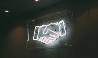 发展伙伴关系：成就别人，就是成就自己